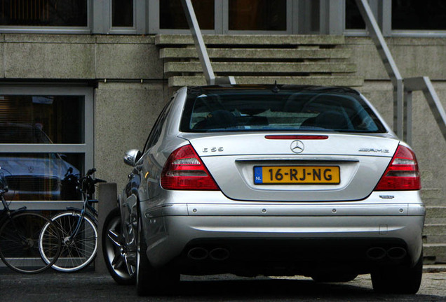 Mercedes-Benz E 55 AMG