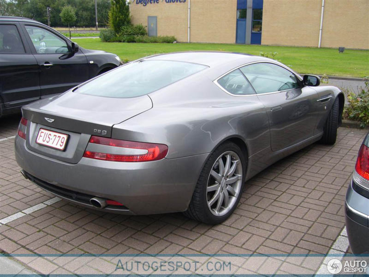 Aston Martin DB9