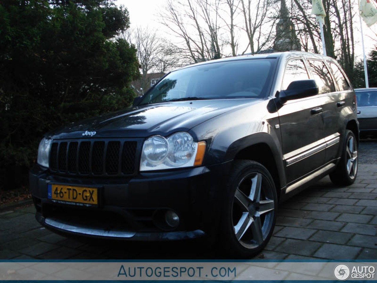 Jeep Grand Cherokee SRT-8 2005