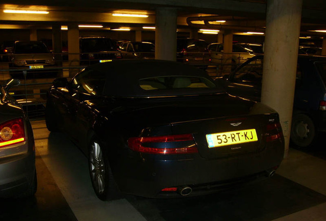 Aston Martin DB9 Volante