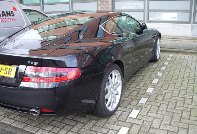 Aston Martin DB9