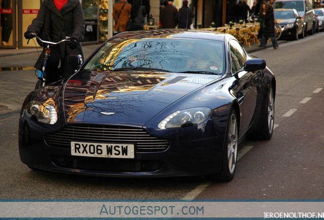 Aston Martin V8 Vantage