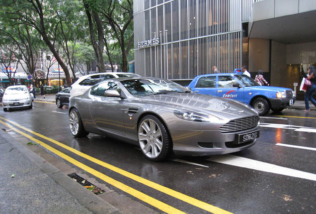 Aston Martin DB9