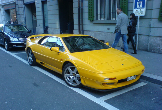 Lotus Esprit S4S