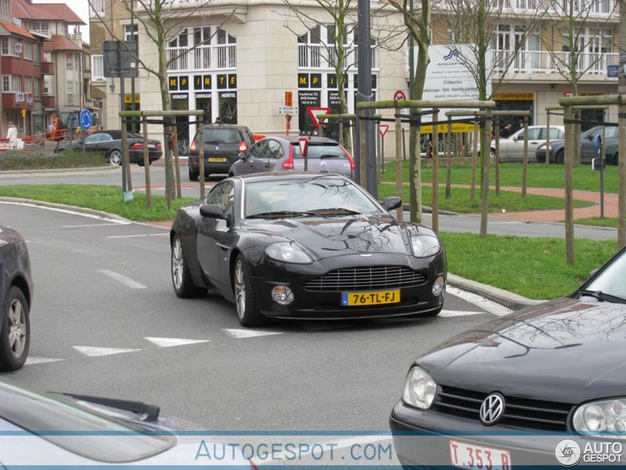 Aston Martin Vanquish S