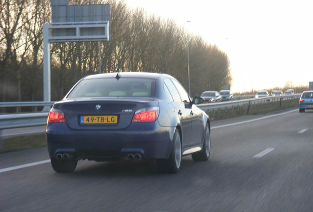 BMW M5 E60 2005