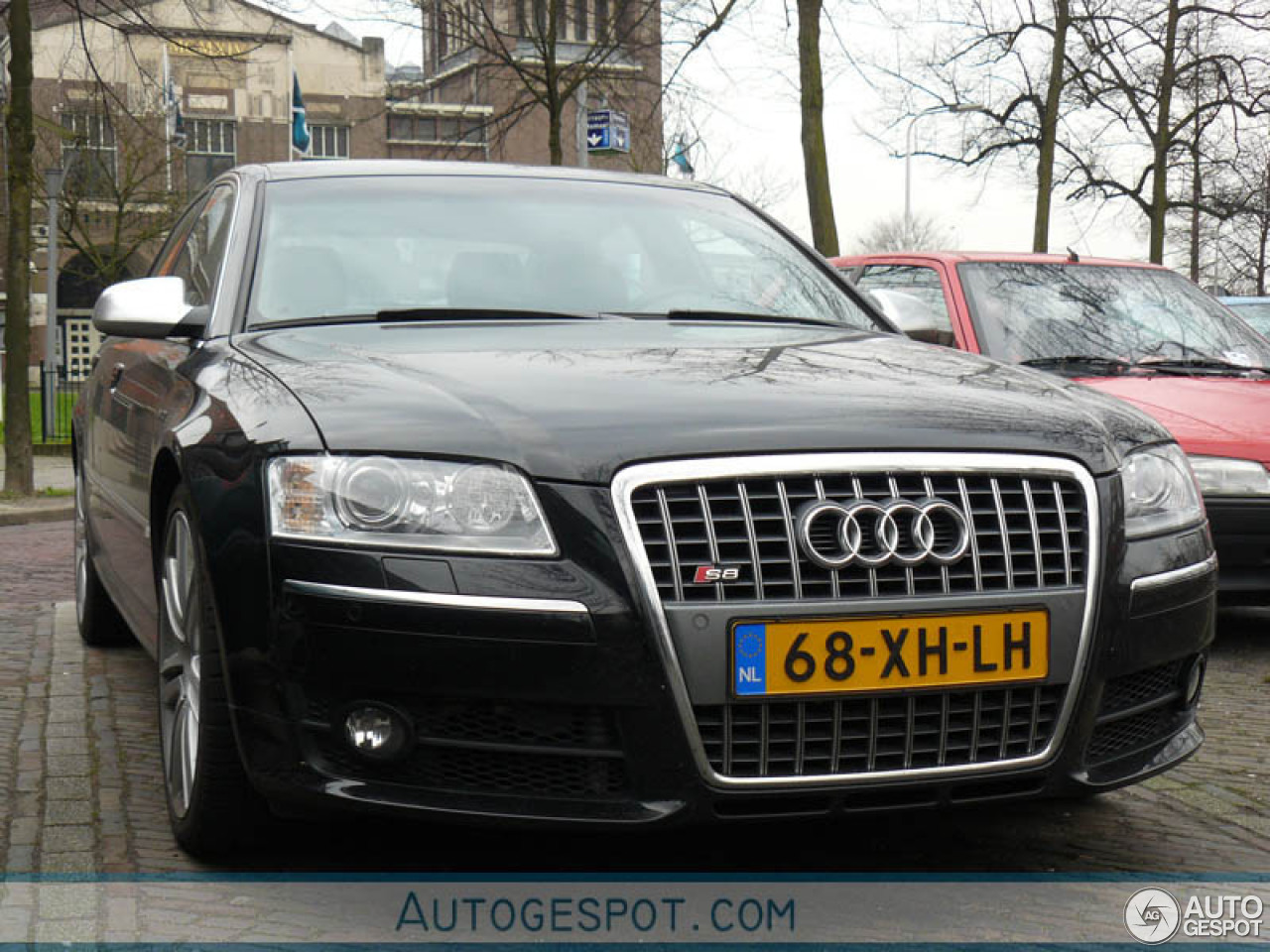 Audi S8 D3