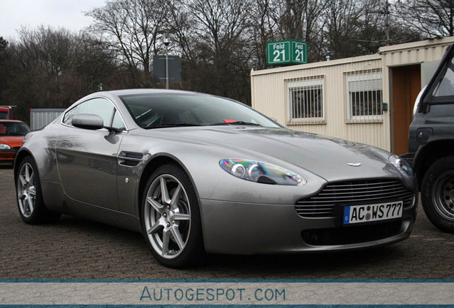 Aston Martin V8 Vantage