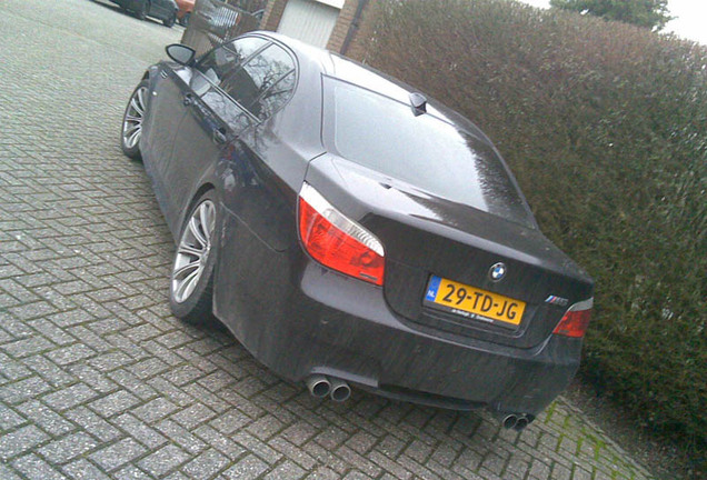 BMW M5 E60 2005