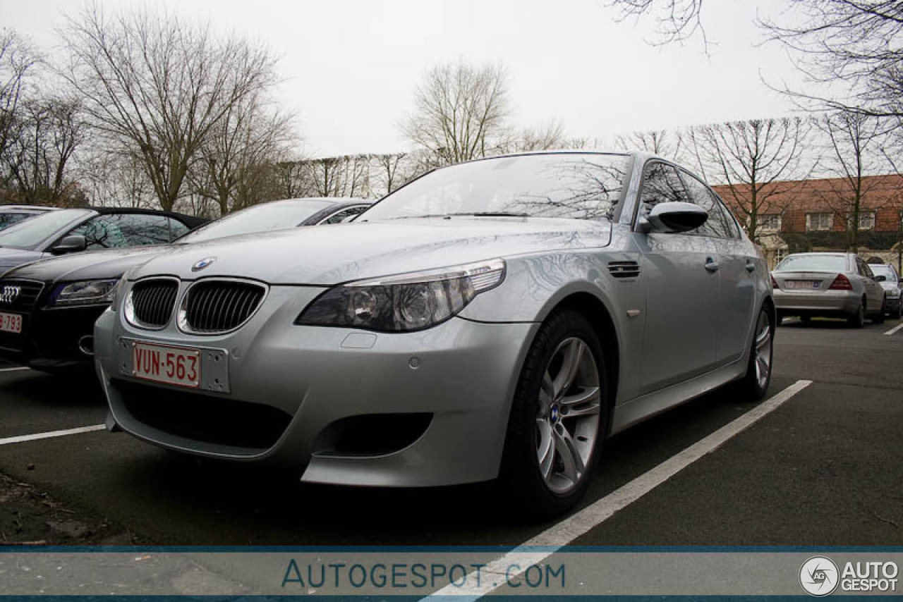 BMW M5 E60 2005