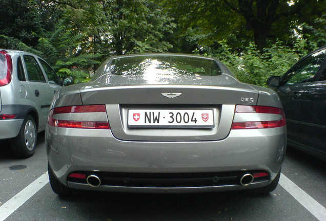 Aston Martin DB9