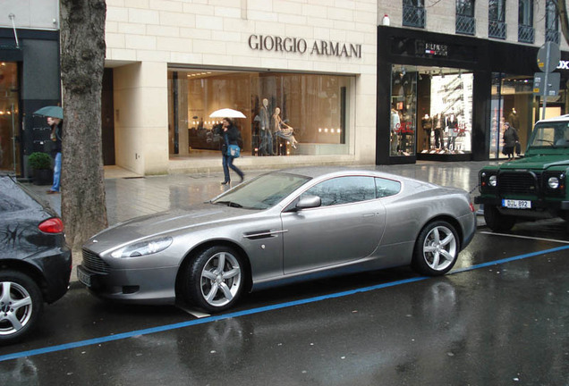 Aston Martin DB9