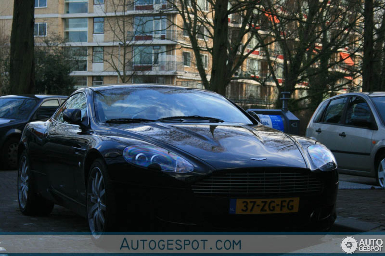 Aston Martin DB9