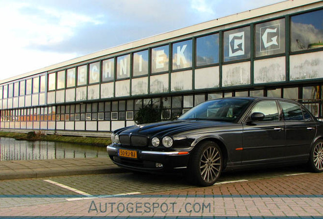 Jaguar XJR