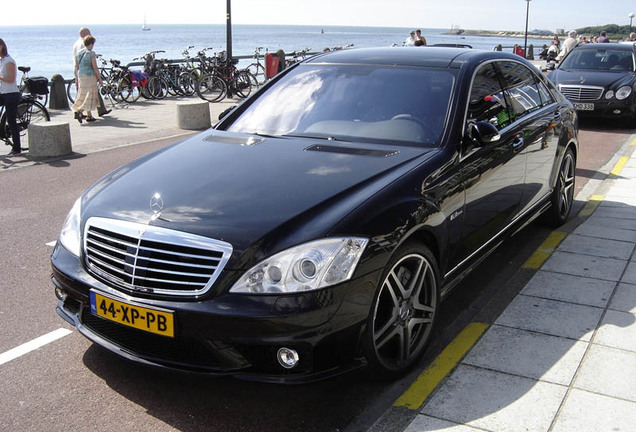 Mercedes-Benz S 63 AMG W221