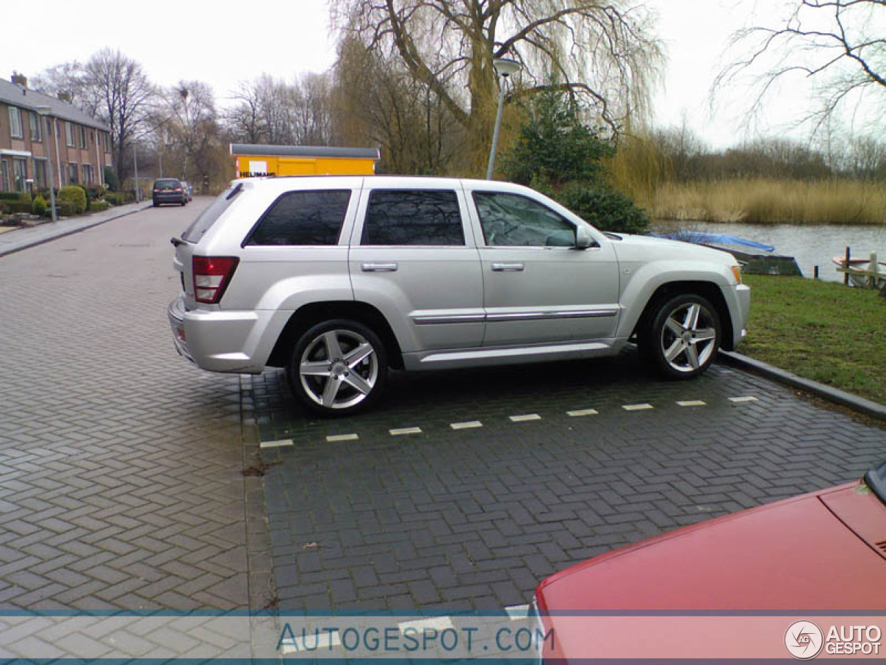 Jeep Grand Cherokee SRT-8 2005