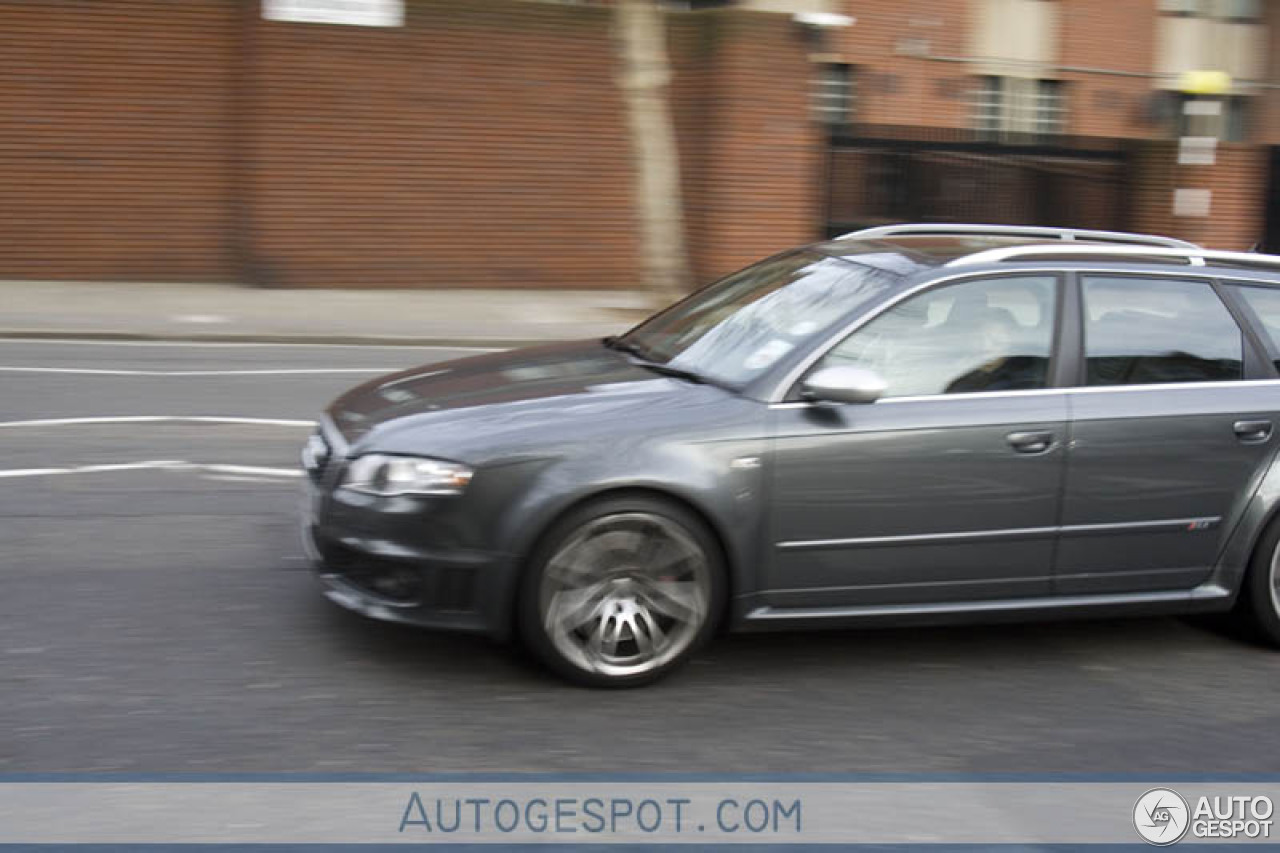 Audi RS4 Avant B7