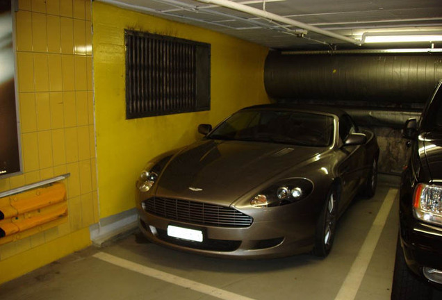 Aston Martin DB9 Volante