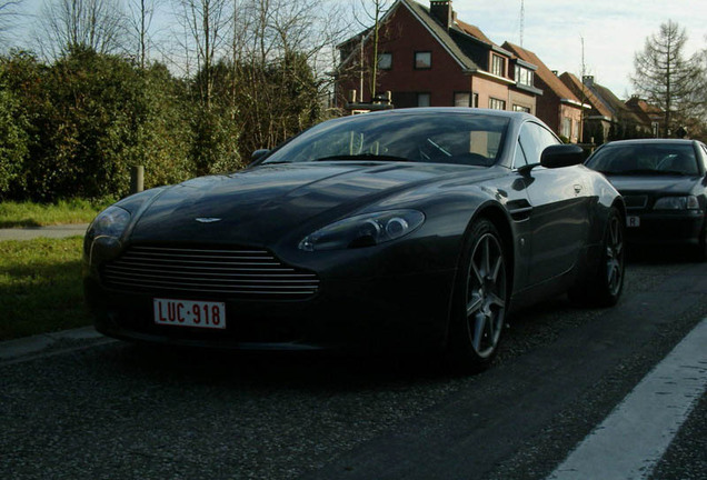 Aston Martin V8 Vantage