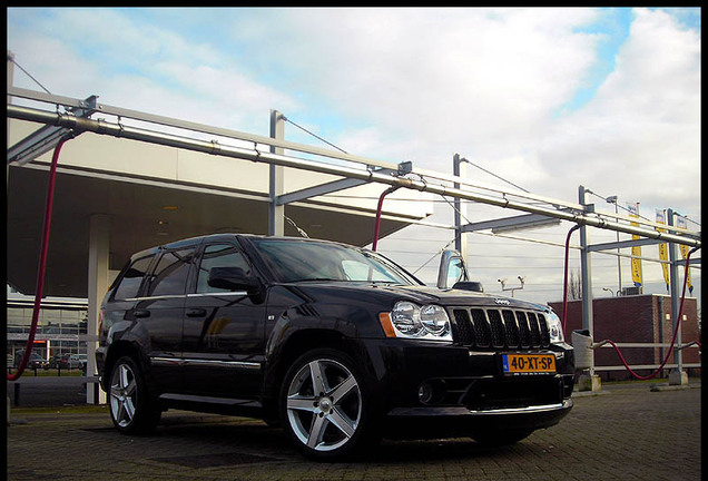 Jeep Grand Cherokee SRT-8 2005