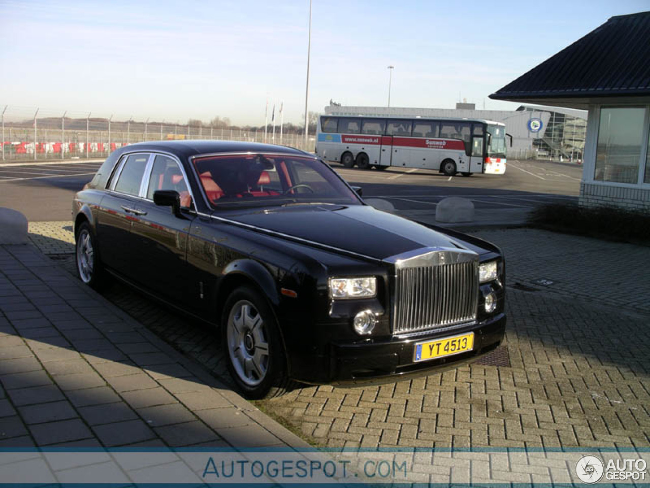 Rolls-Royce Phantom Black