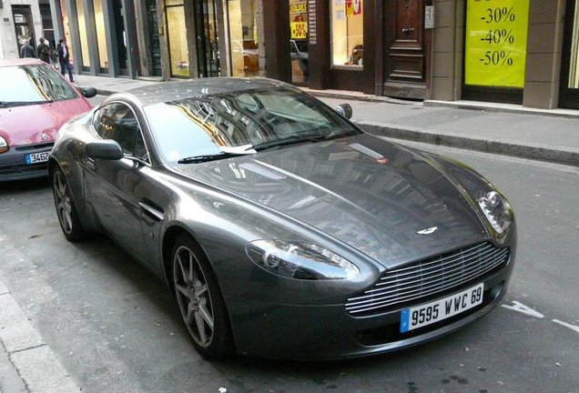 Aston Martin V8 Vantage