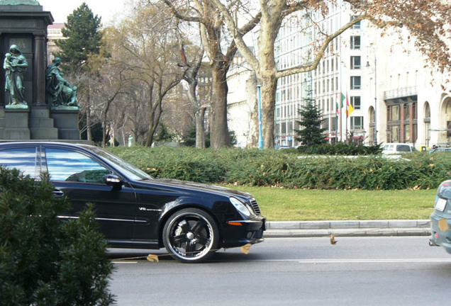 Mercedes-Benz E 55 AMG