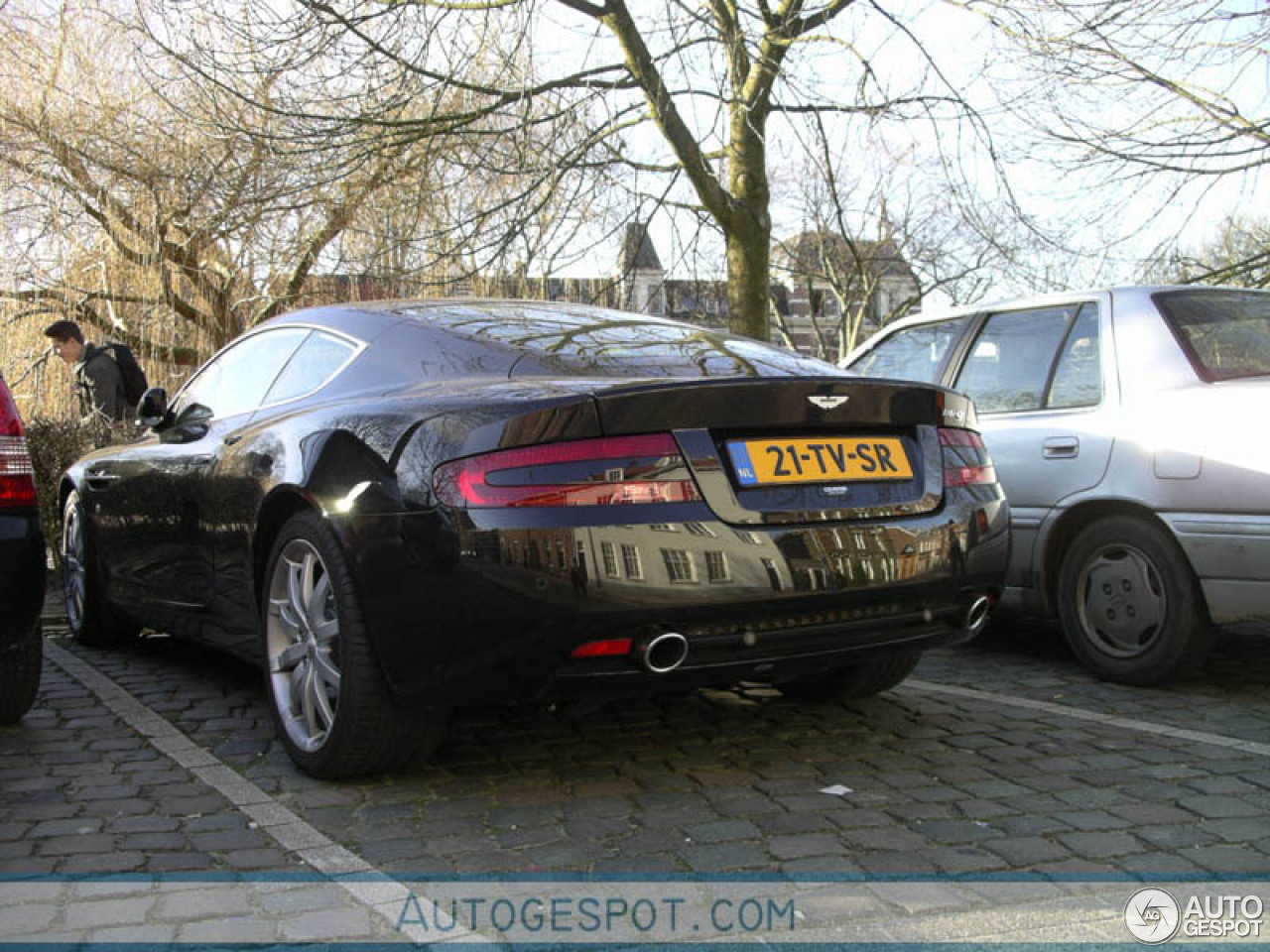 Aston Martin DB9