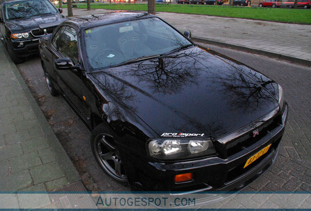 Nissan Skyline R34 GT-R V-Spec