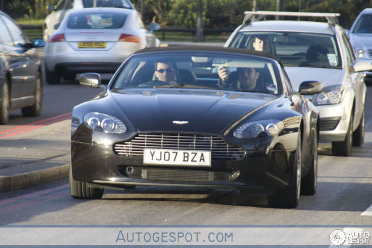 Aston Martin V8 Vantage Roadster