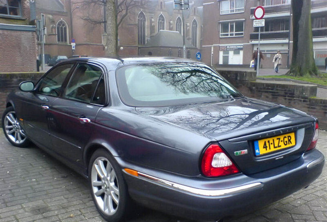 Jaguar XJR