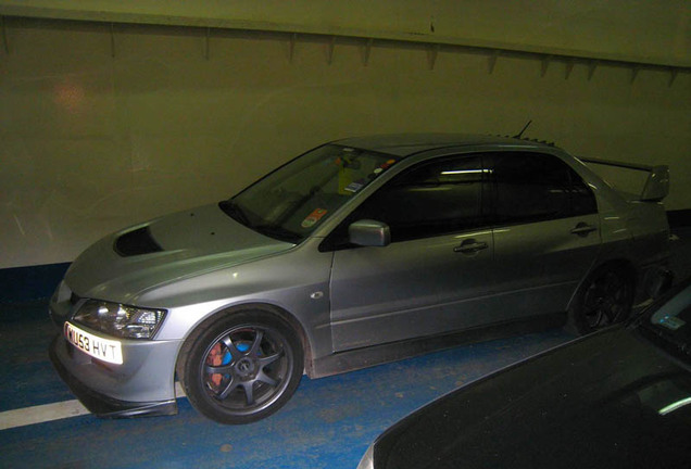 Mitsubishi Lancer Evolution VIII FQ-330