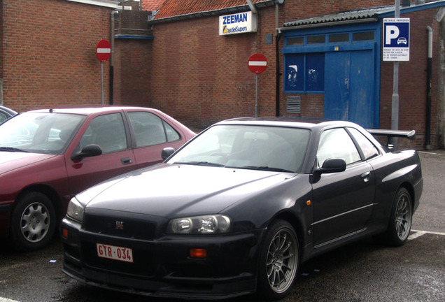 Nissan Skyline R34 GT-R V-Spec