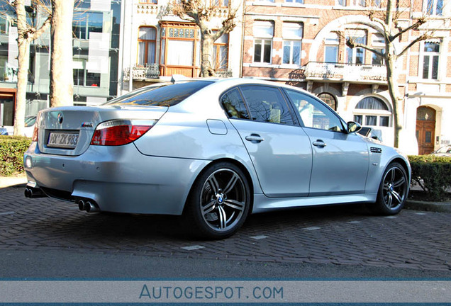 BMW M5 E60 2005