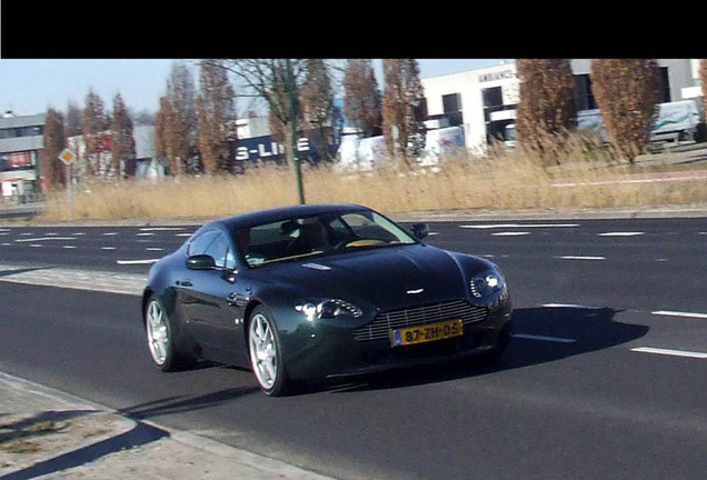 Aston Martin V8 Vantage