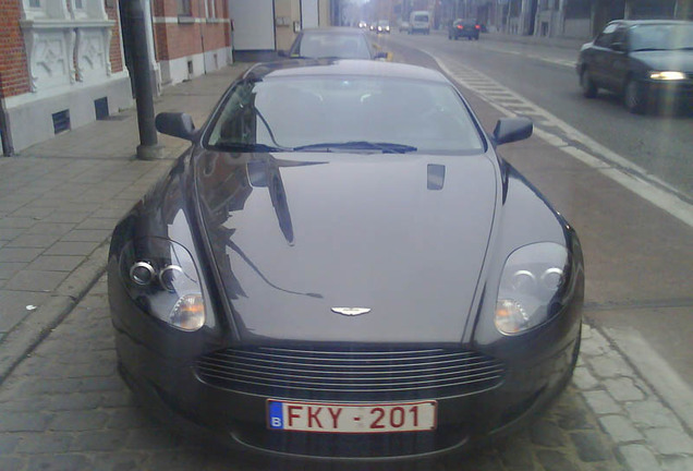 Aston Martin DB9