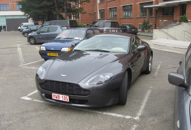 Aston Martin V8 Vantage