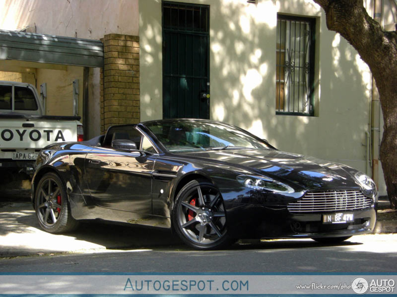 Aston Martin V8 Vantage Roadster