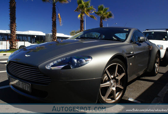 Aston Martin V8 Vantage