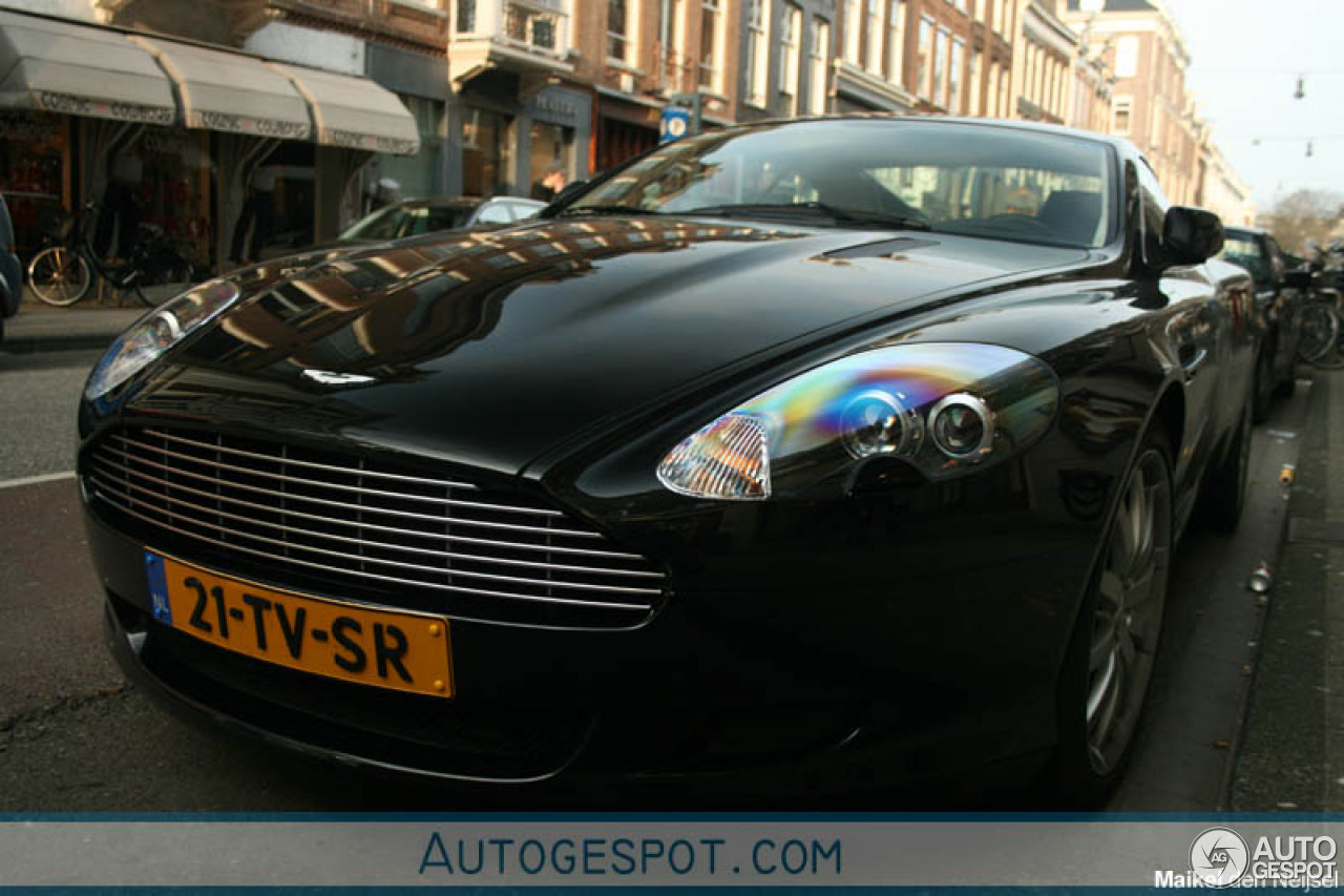 Aston Martin DB9