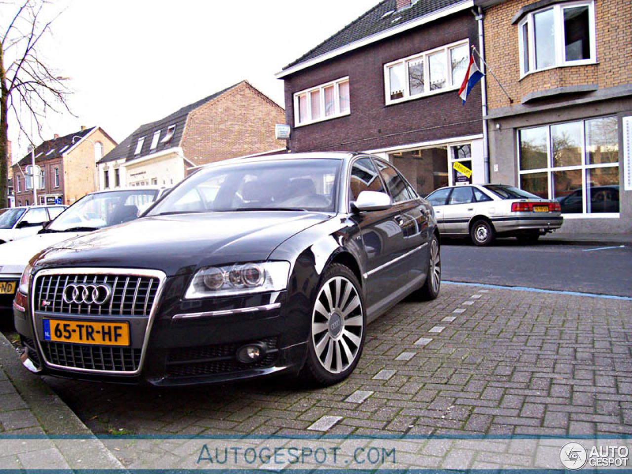 Audi S8 D3