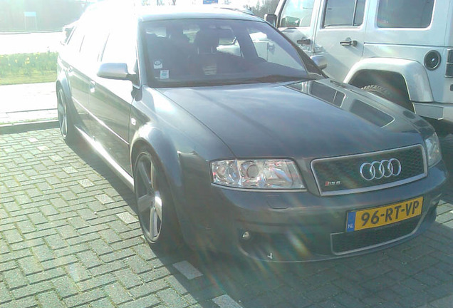 Audi RS6 Avant C5