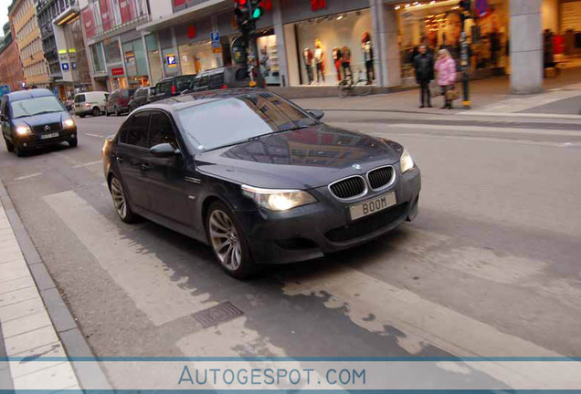 BMW M5 E60 2005