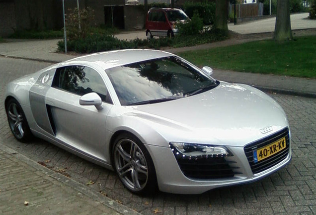 Audi R8