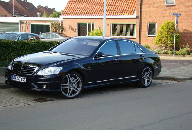 Mercedes-Benz S 63 AMG W221