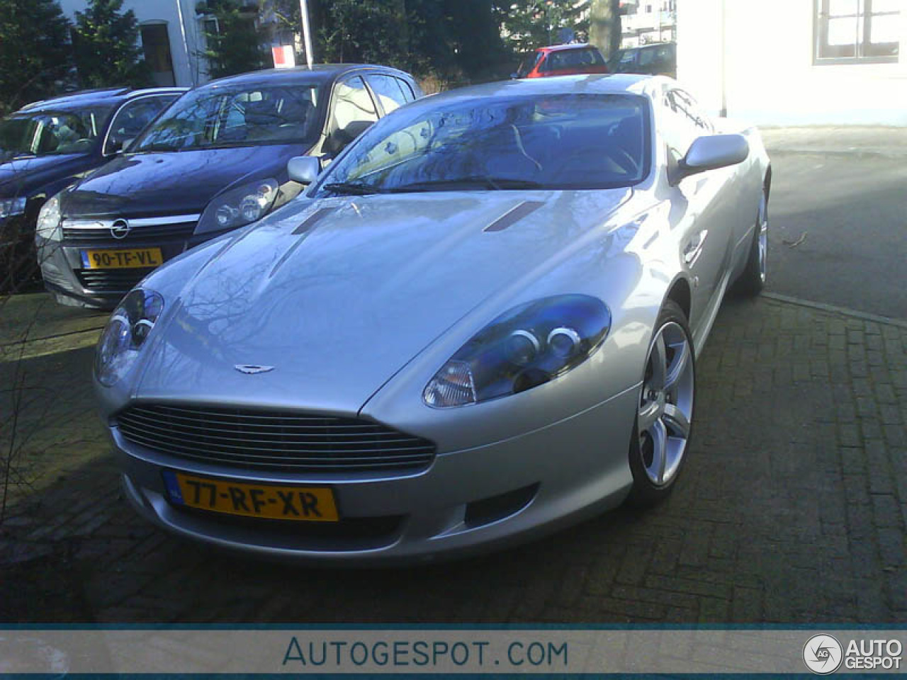 Aston Martin DB9