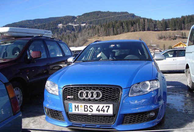 Audi RS4 Avant B7