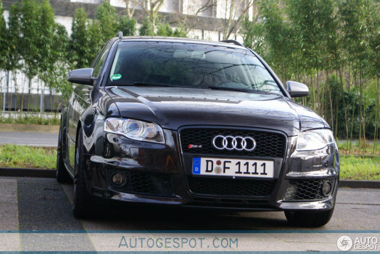 Audi RS4 Avant B7