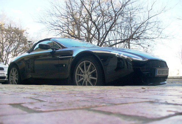 Aston Martin V8 Vantage Roadster