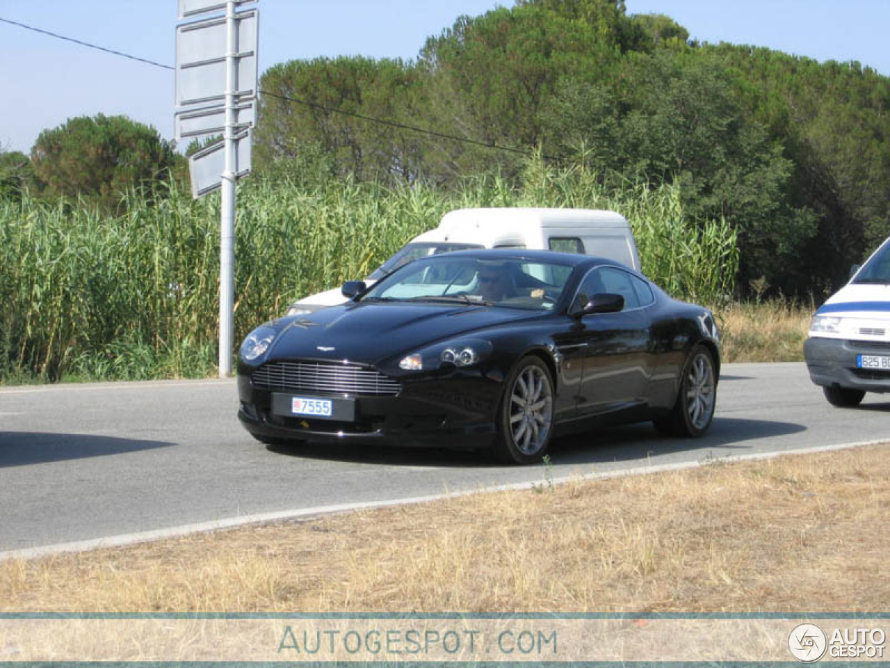 Aston Martin DB9